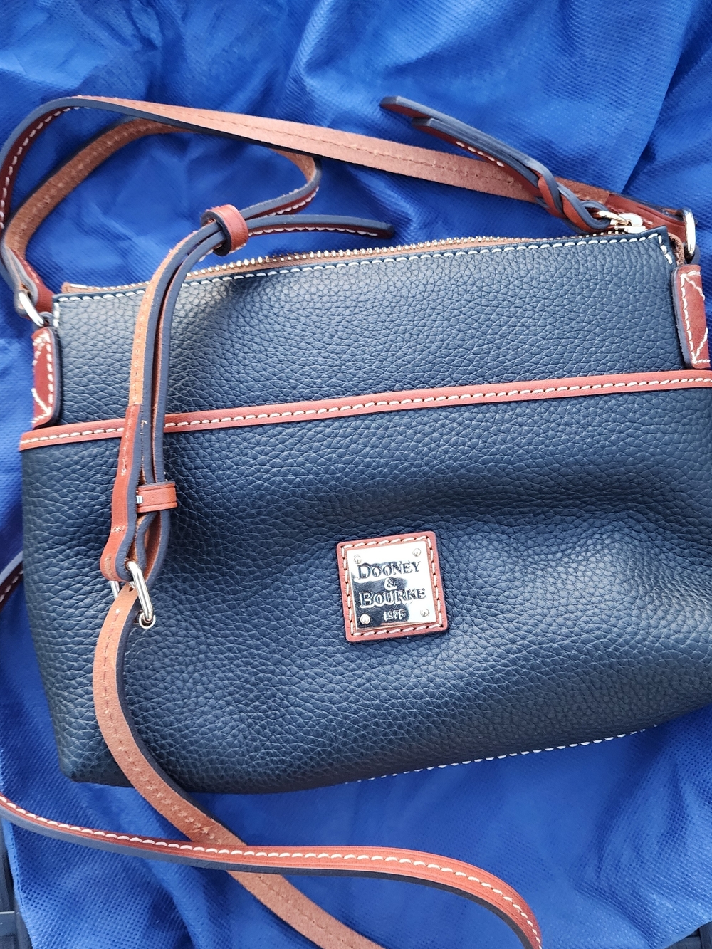 Dooney & Bourke Black Katie Crossbody Bag With Dust Bag